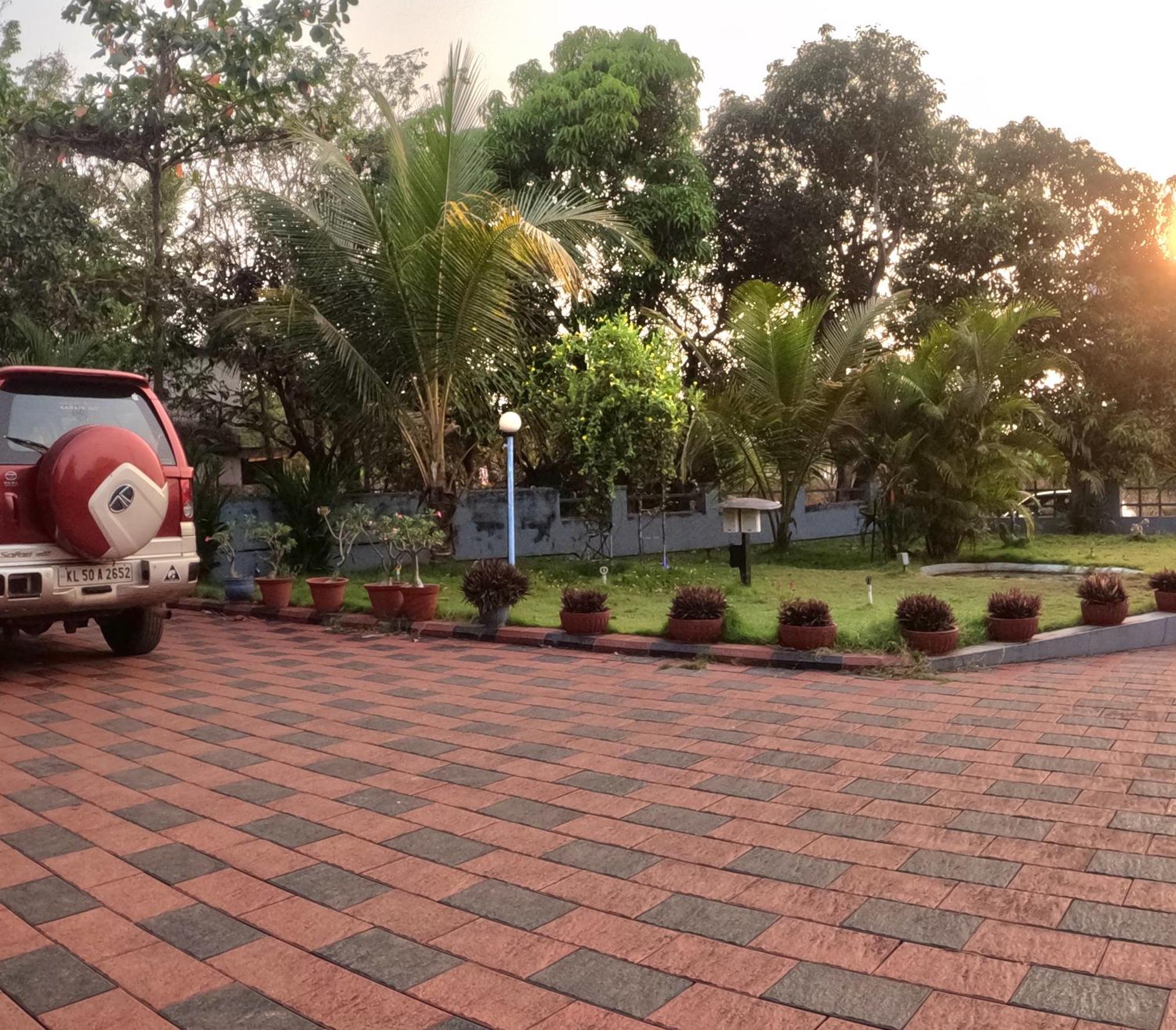 7Th Heaven Kannur Chakkarakkal Exterior photo